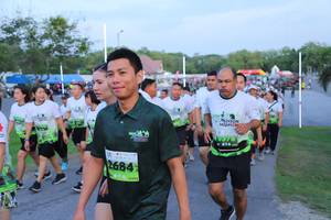 BIB: 2684
                            <button type="button" onclick="openModal(3630858)" class="btn btn-primary btn-sm float-right btn-popup" data-toggle="modal" data-target=".modal-high-quality">
                        <i class="fas fa-shopping-cart"></i> Add to Cart
                    </button>
                                            <button type="button" onclick="isThisMe(3630858, true)" class="btn btn-success btn-sm float-right btn-popup btn-isme hidden" data-toggle="tooltip" data-placement="bottom" title="นี่คือรูปของคุณใช่ไหม คลิกที่นี่เพื่อเอาเข้าอัลบั้ม">
                        <i class="fas fa-plus"></i> Add to album
                    </button>
                    <button type="button" onclick="isThisMe(3630858, false)" class="btn btn-warning btn-sm float-right btn-popup btn-isnotme hidden">
                        <i class="fas fa-ban"></i> Remove from album
                    </button>